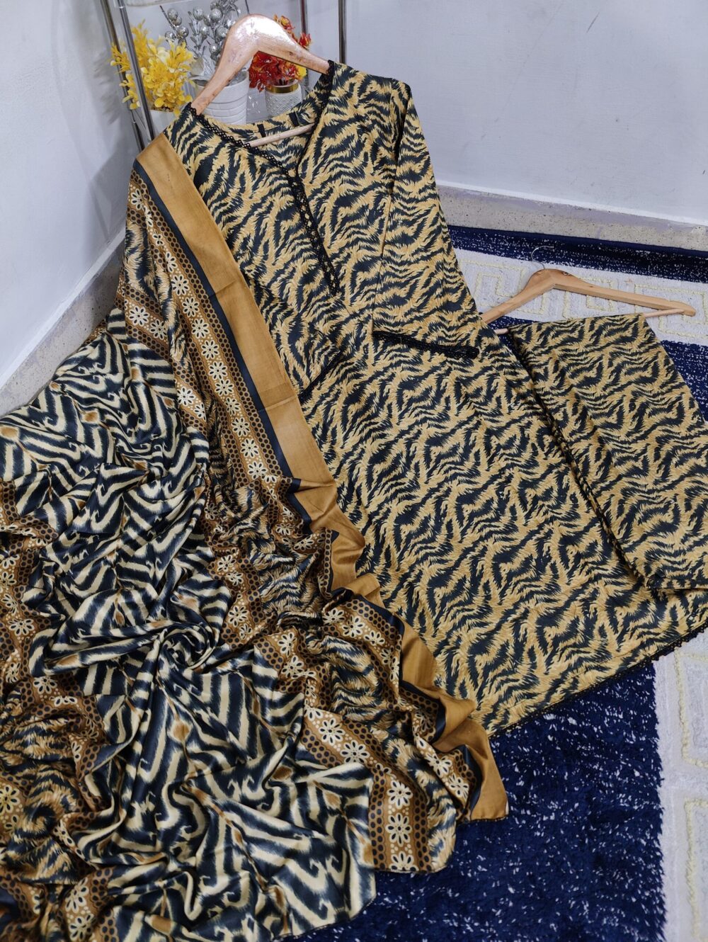 STITCHED PRINTED SWISS LAWN 3 piece Suit - Image 4