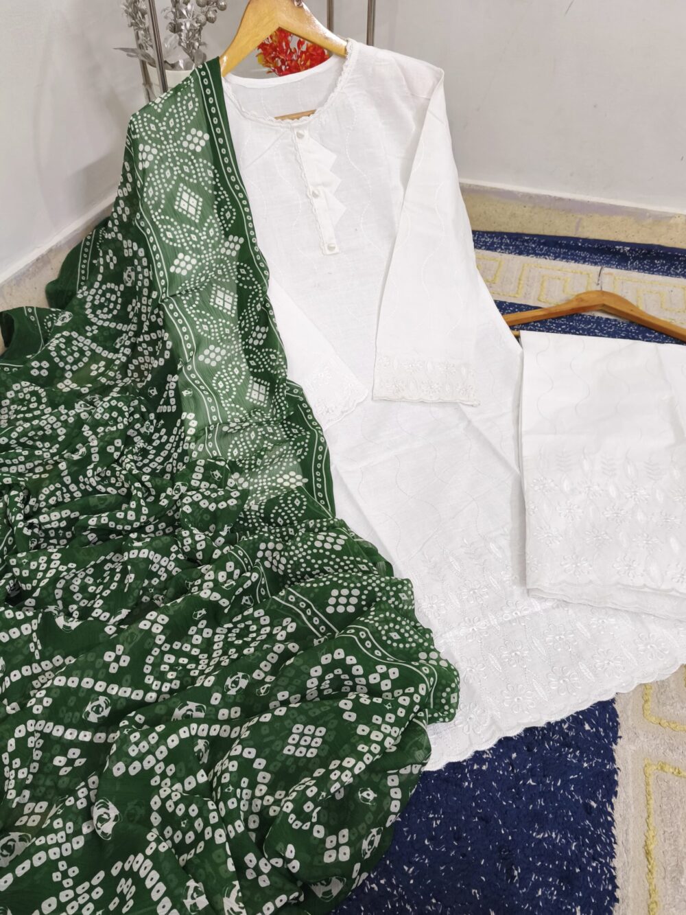 EMBROIDERY CHICKEN KARI 2 PC WITH GREEN CHUNDRI DUPPATA - Image 2